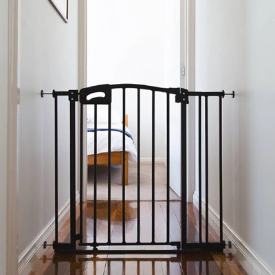 Perma Child Safety Ultimate Safety Gate - Warm Black 4 Perma Child Safety Ultimate Safety Gate - Warm Black - Image 2
