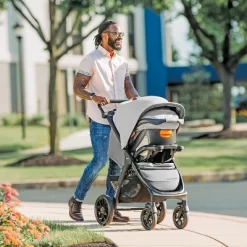 Chicco Brave LE Trio Travel System - Harbor -Baby World Shop GUEST 1ad47769 1778 4988 b977 272181b1596e