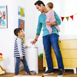 Munchkin STEP Diaper Pail, Powered By Arm & Hammer -Baby World Shop GUEST 2779c966 8692 4b6f 9140 b027b9d5bcf0