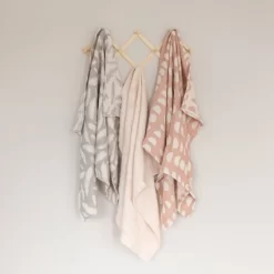 Crane Baby Cotton Muslin Jacquard Baby Reversible Blanket -Baby World Shop GUEST 2e94d5ea f1de 405e a7c5 1ad1ffbf187a