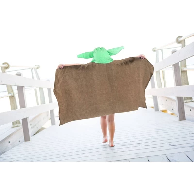 Star Wars: The Mandalorian The Child Hooded Towel 4 Star Wars: The Mandalorian The Child Hooded Towel - Image 2