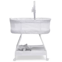 Delta Children Curve Bassinet - White And Gray -Baby World Shop GUEST 7e769cb0 3c30 4933 9c4e f931c578d709