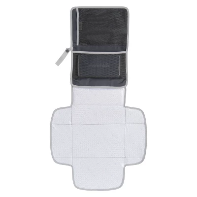 Munchkin Designer Diaper Change Kit 5 Munchkin Designer Diaper Change Kit - Image 3