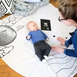 JumpOff Jo - 3-Piece Set, Swaddle Blanket, Security Bear, Monthly Photo Cards 12 JumpOff Jo - 3-Piece Set, Swaddle Blanket, Security Bear, Monthly Photo Cards -Baby World Shop GUEST e8d1890e 7c21 49e3 9ee9 dcef7164937e